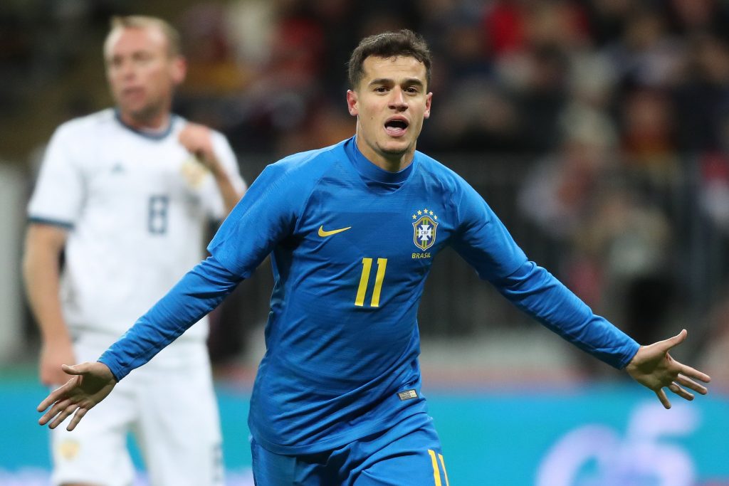 Philippe Coutinho é Филиппе Коутиньо em ciílico (Foto: Lucas Figueiredo/CBF)