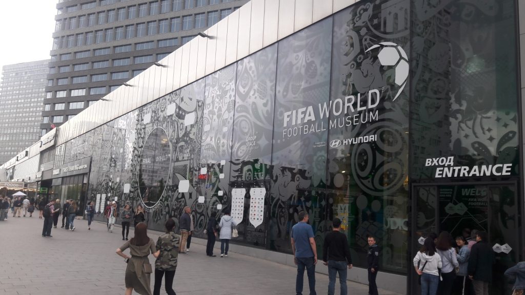 Fachada do Museu da Fifa em Moscou (Foto: Fábio Aleixo)